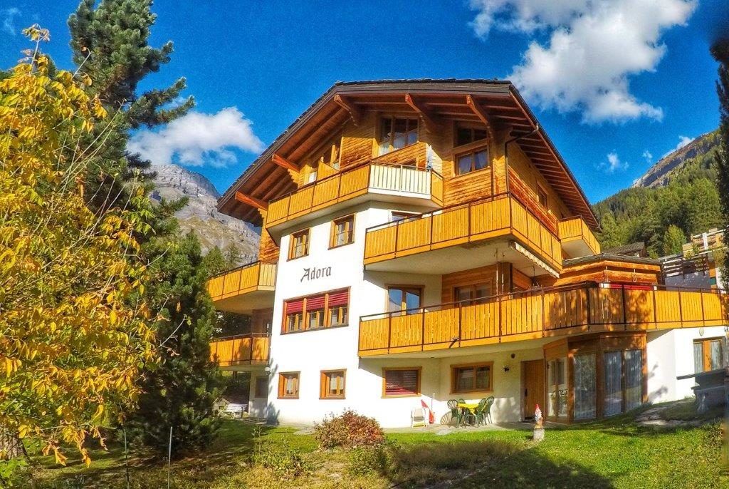 Hotel-Restaurant-Alpina-Leukerbad-Galerie-Appartement-Haus-Adora